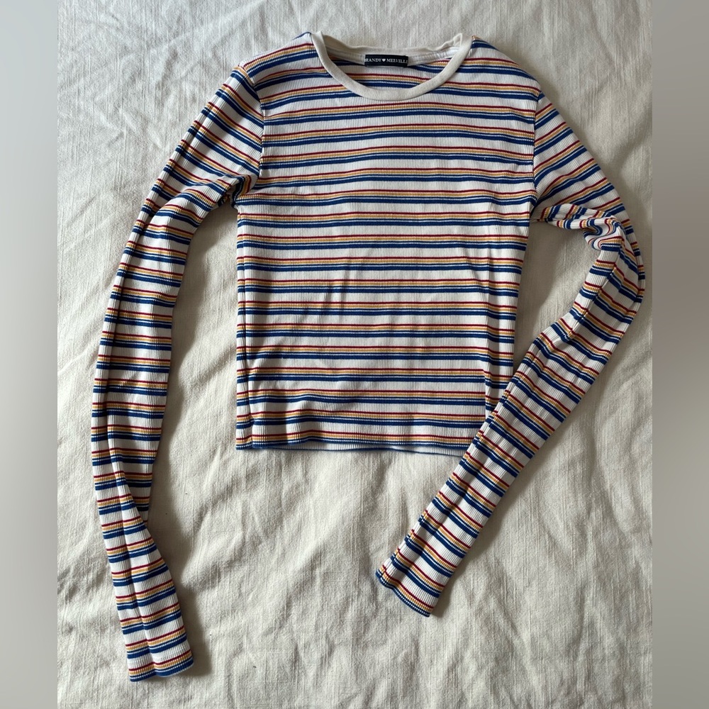 BRANDY MELVILLE cropped shirt